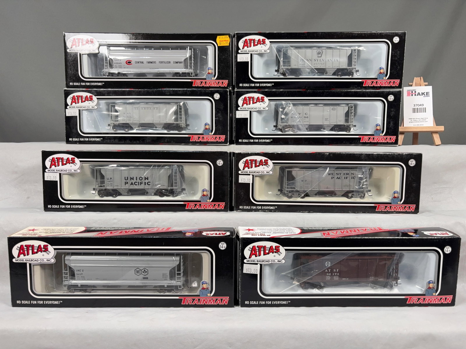 8 Atlas Model Railroad Co. Covered Hopper Cars w/OB - 2