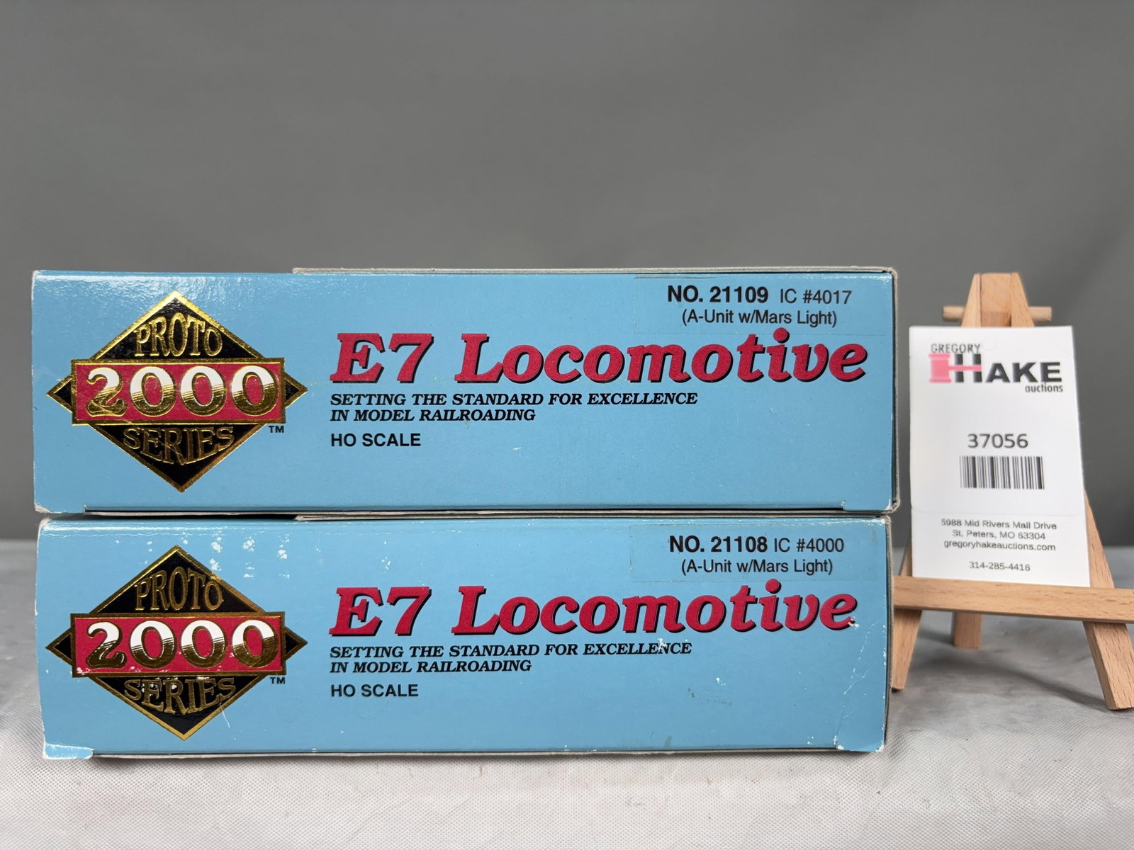 2 Proto 2000 Series Illinois Central E7 Locomotives 21109, 21108 w/OB: 2 Proto 2000 Series Illinois Central E7 Locomotives 21109, 21108 w/OB, C9. � Size 12x8x5