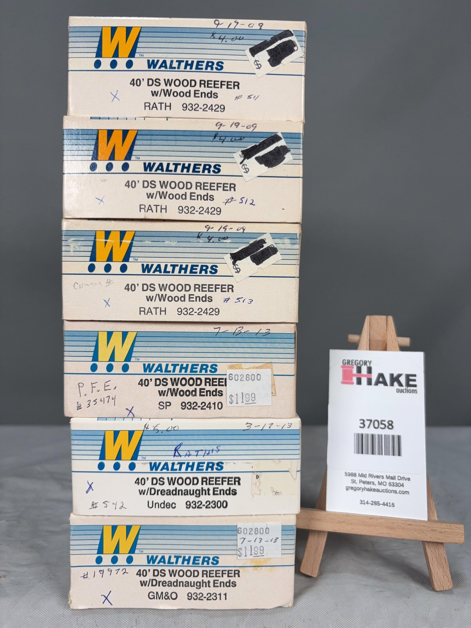 6 Walthers Reefer Cars w/OB: 6 Walthers Reefer Cars w/OB.� Please see Photos for details. � Size 8x8x5