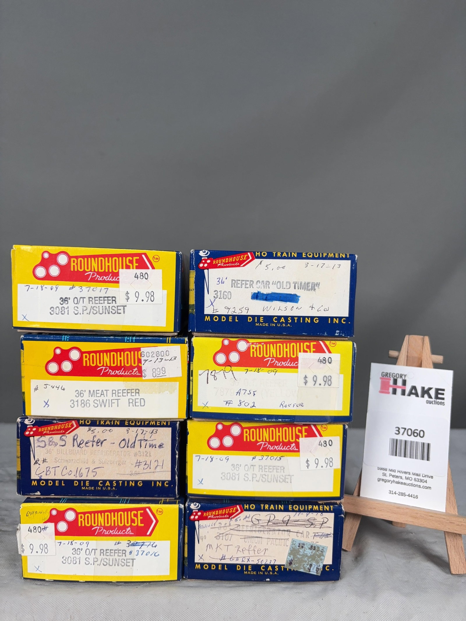 8 Roundhouse Freight Cars w/OB.� (1 of 2)