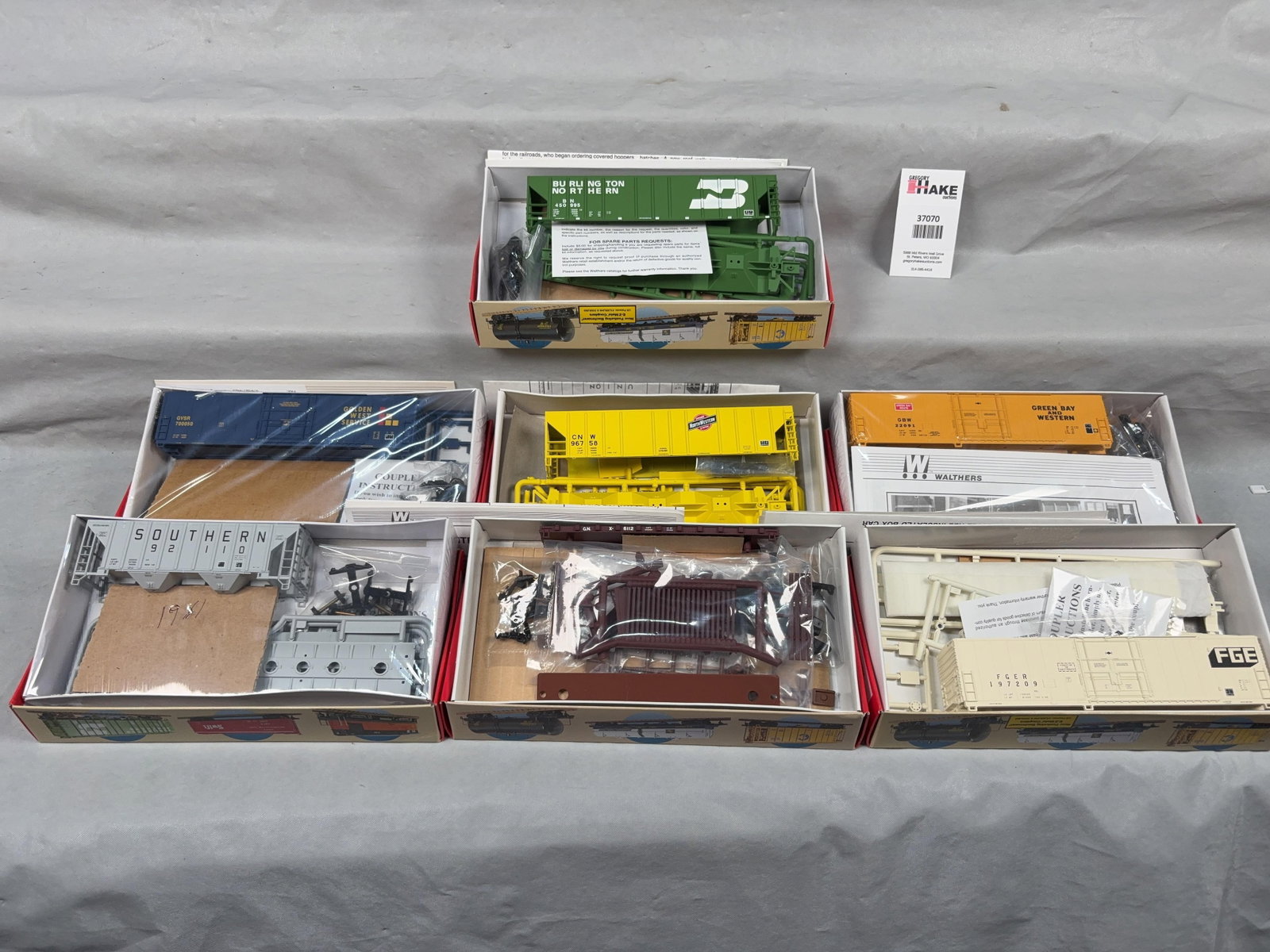 7 Walthers Freight Cars w/OB - 2
