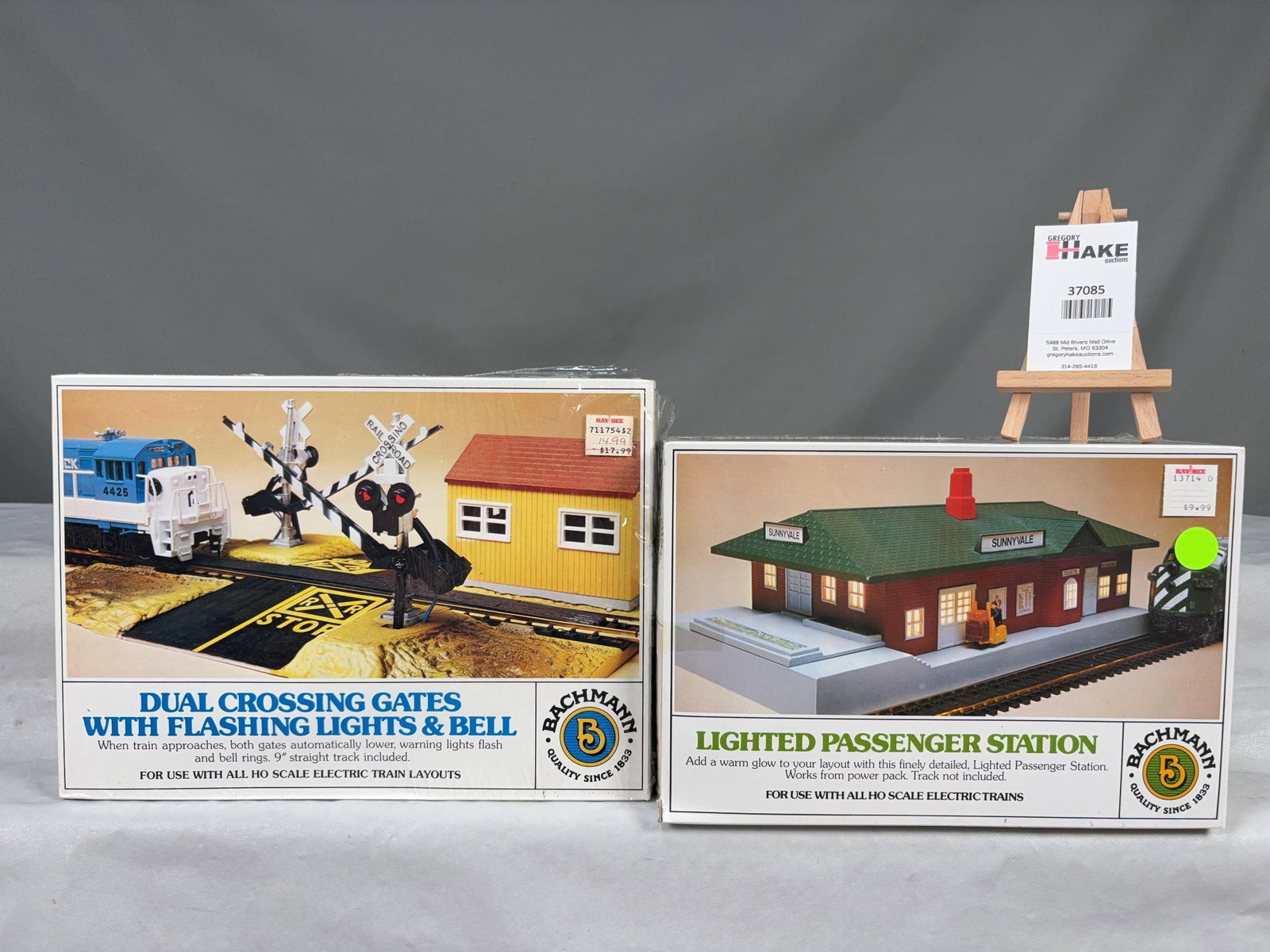 4 Bachmann & Life-Like Building Kits w/OB - 3