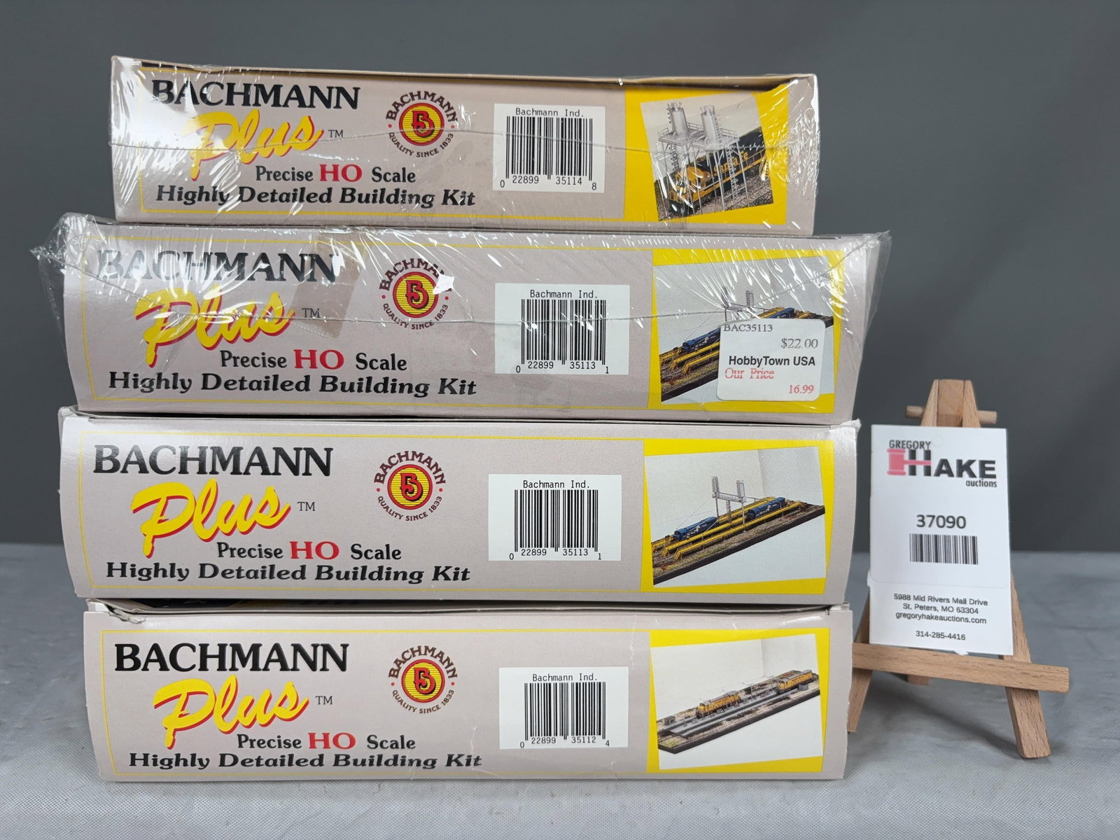 4 Bachmann Plus Building Kits w/OB: 4 Bachmann Plus Building Kits w/OB. 2 Diesel Sanding Racks 35113, Diesel Fueling Rack 35112, Diesel Sand Towers 35114. Please see Photos for details. Size 13x9x9