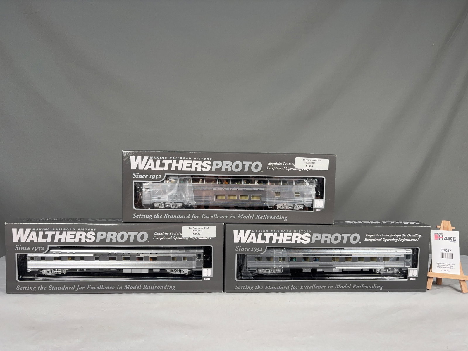 3 Walthers Proto Deluxe Santa Fe Dormitory & Sleeper Cars w/OB - 2