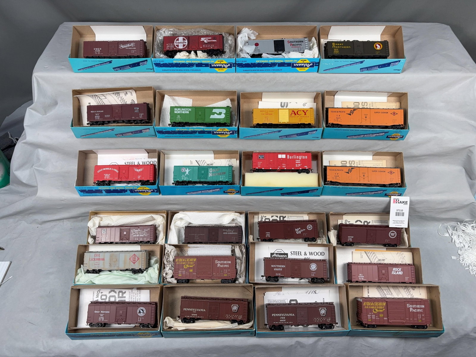 24 Athearn Freight Cars w/OB.� - 2