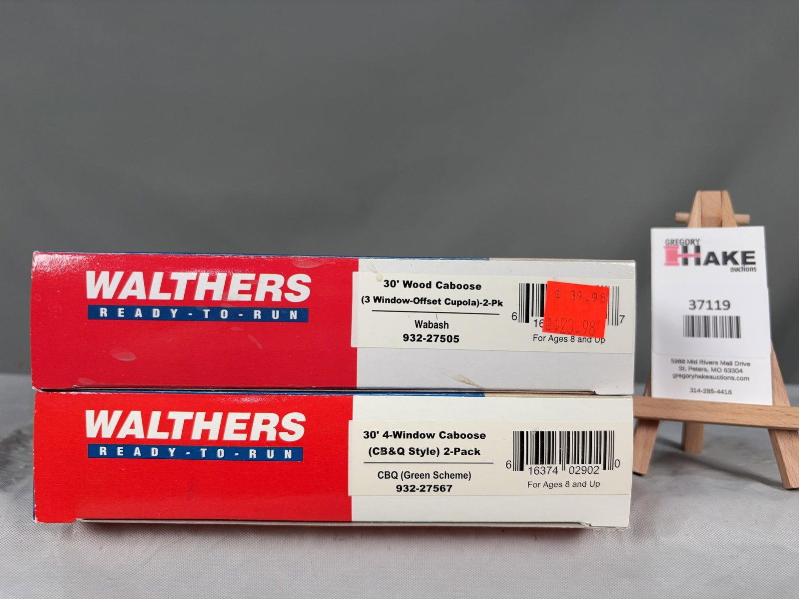 2 Walthers Caboose 2-Packs Wabash 932-27505 & CBQ 932-27567 w/OB: 2 Walthers Caboose 2-Packs Wabash 932-27505 & CBQ 932-27567 w/OB, C9. � Size 11x8x14