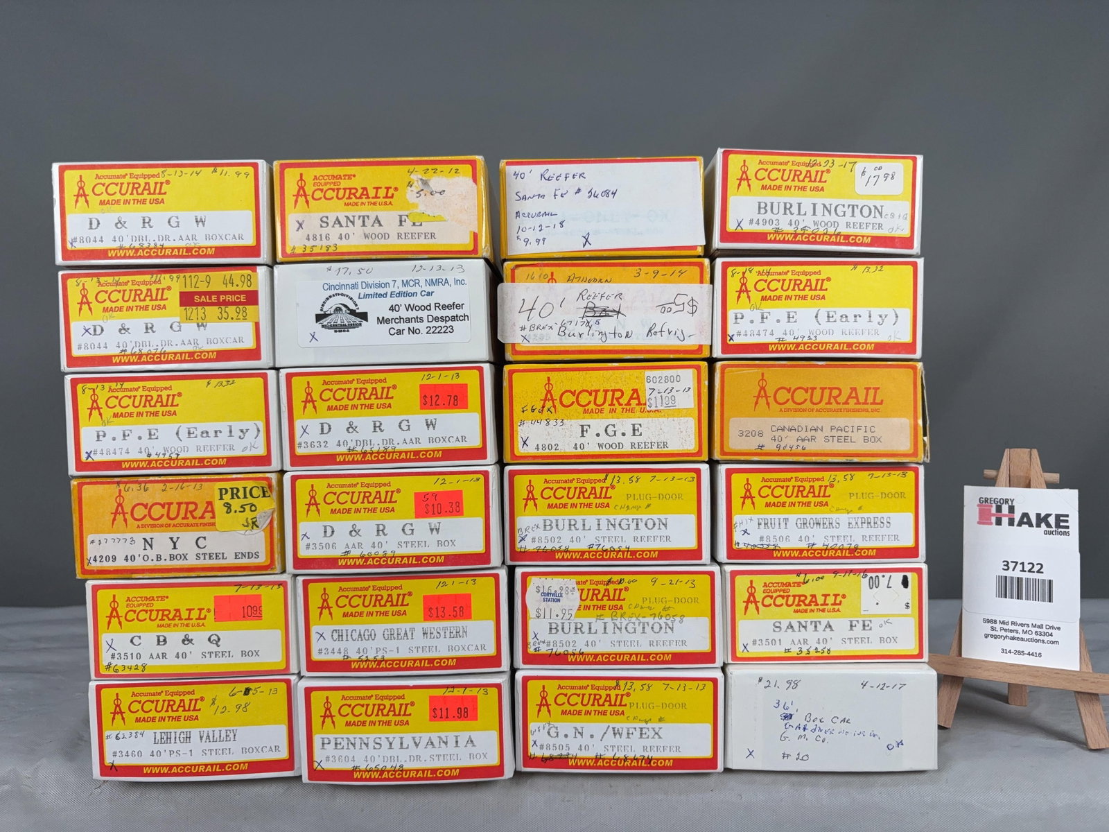 24 Accurail Freight Cars w/OB.: 24 Accurail Freight Cars w/OB. Please see Photos for details. � Size 9x14x10