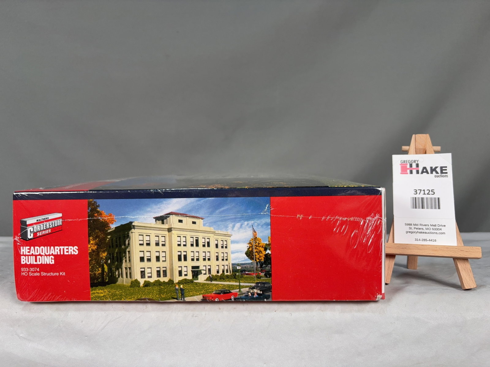 Walthers Cornerstone Series Building Structure Kit w/OB Headquarters Building 933-3074: Walthers Cornerstone Series Building Structure Kit w/OB Headquarters Building 933-3074, C9. � Size 15x11x4