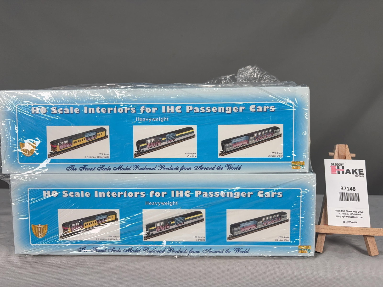 IHC 20178 Set of 8 Interiors for HW Passenger Cars w/OB - 2