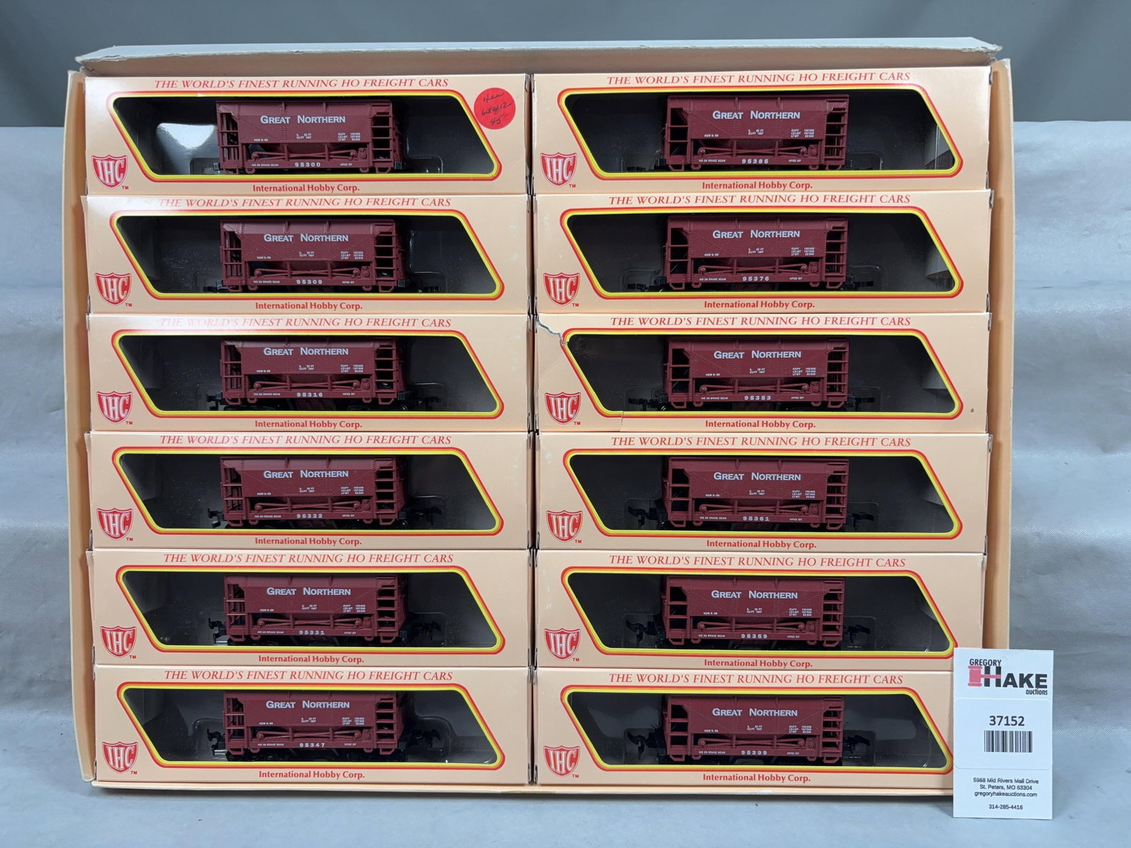2 IHC Ore Car & Stock Car 12-Packs w/OB - 2