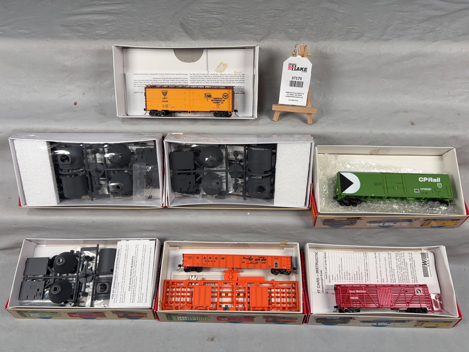 7 Walthers Freight Cars w/OB - 2