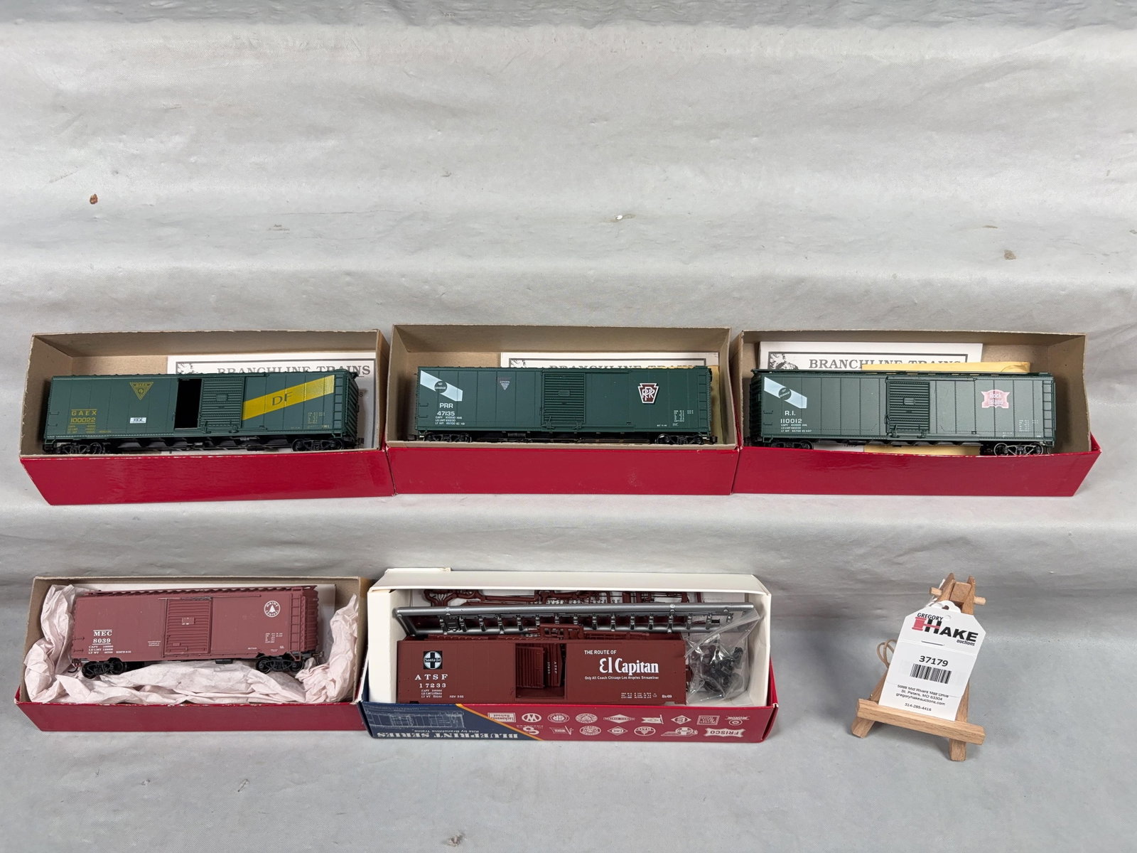 5 Branchline Trains Boxcars w/OB - 2
