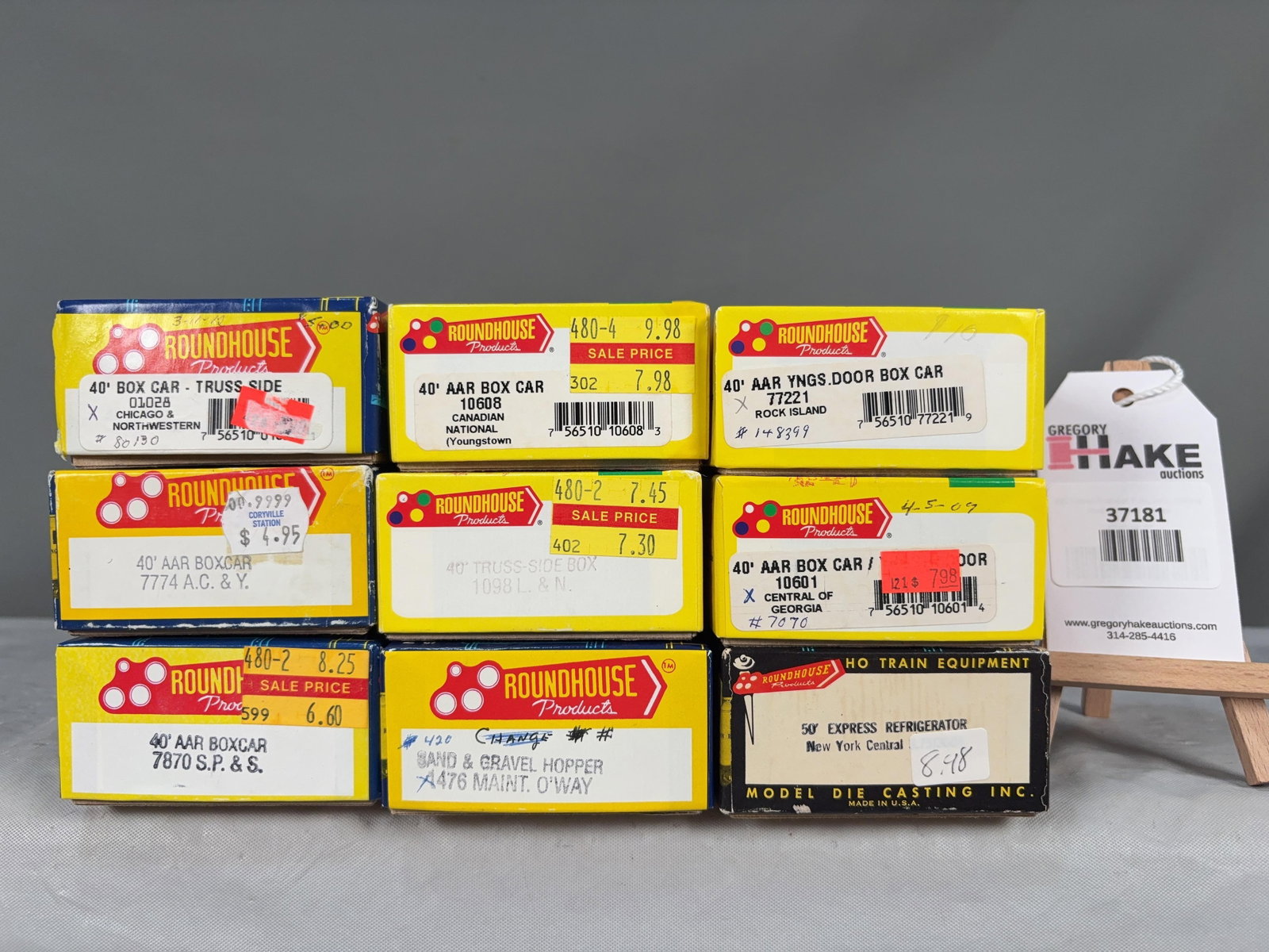 9 Roundhouse Freight Cars w/OB.�: 9 Roundhouse Freight Cars w/OB.� Please see Photos for details. � Size 9x10x5