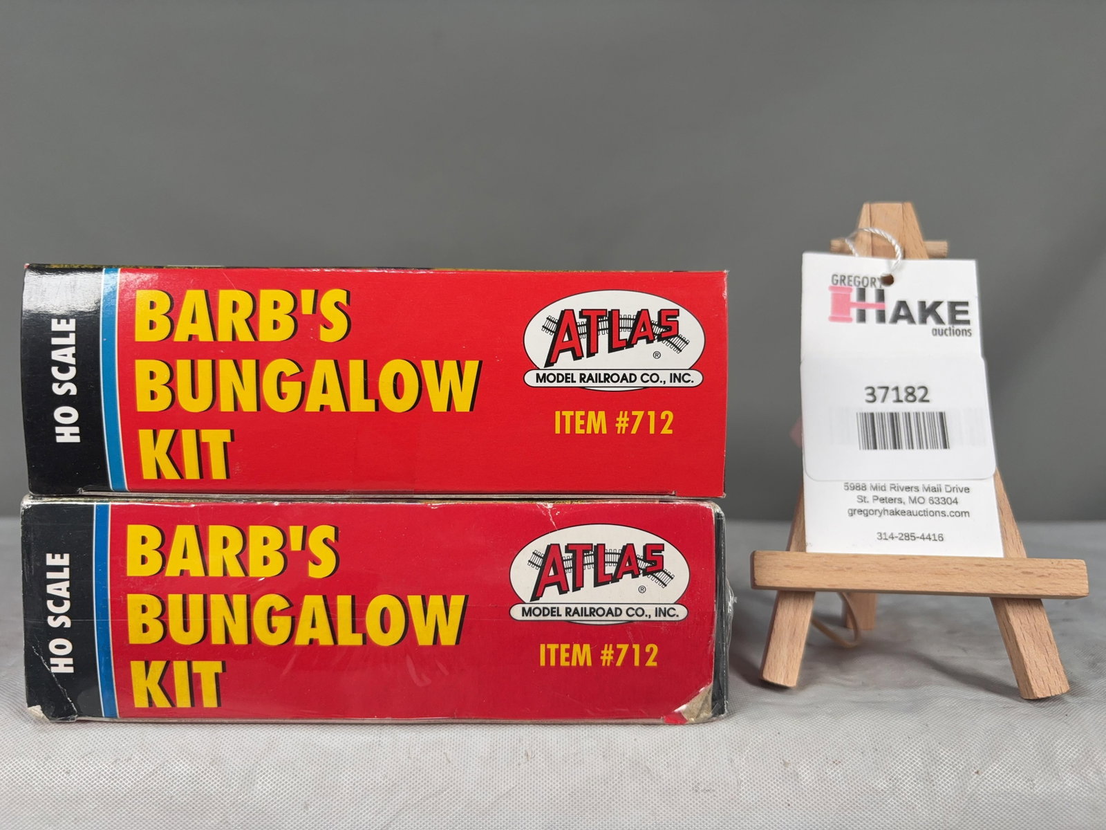 2 Atlas House Structure Kits Barb's Bungalow 712 w/OB: 2 Atlas House Structure Kits Barb's Bungalow 712 w/OB, C9. � Size 9x6x4