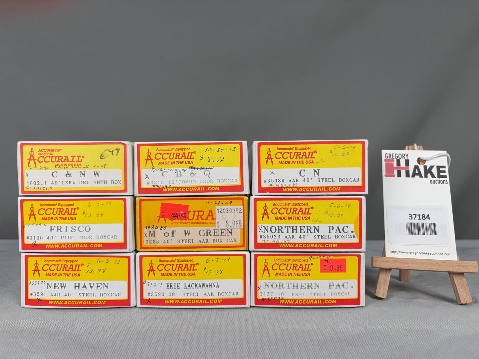 9 Accurail Freight Cars w/OB.: � 9 Accurail Freight Cars w/OB. Please see Photos for details. � Size 9x10x5