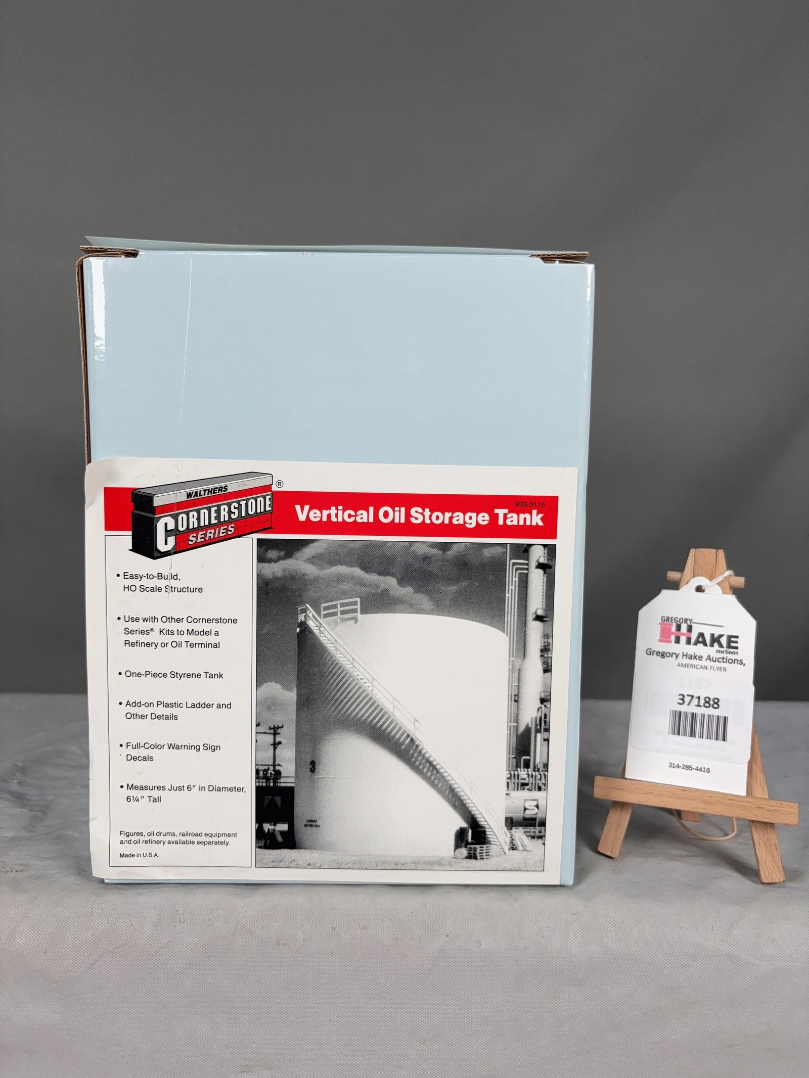 Walthers Cornerstone Series Building Structure Kits Vertical Oil Storage Tank 933-3115 w/OB: Walthers Cornerstone Series Building Structure Kits Vertical Oil Storage Tank 933-3115 w/OB, C9. � Size 9x7x7