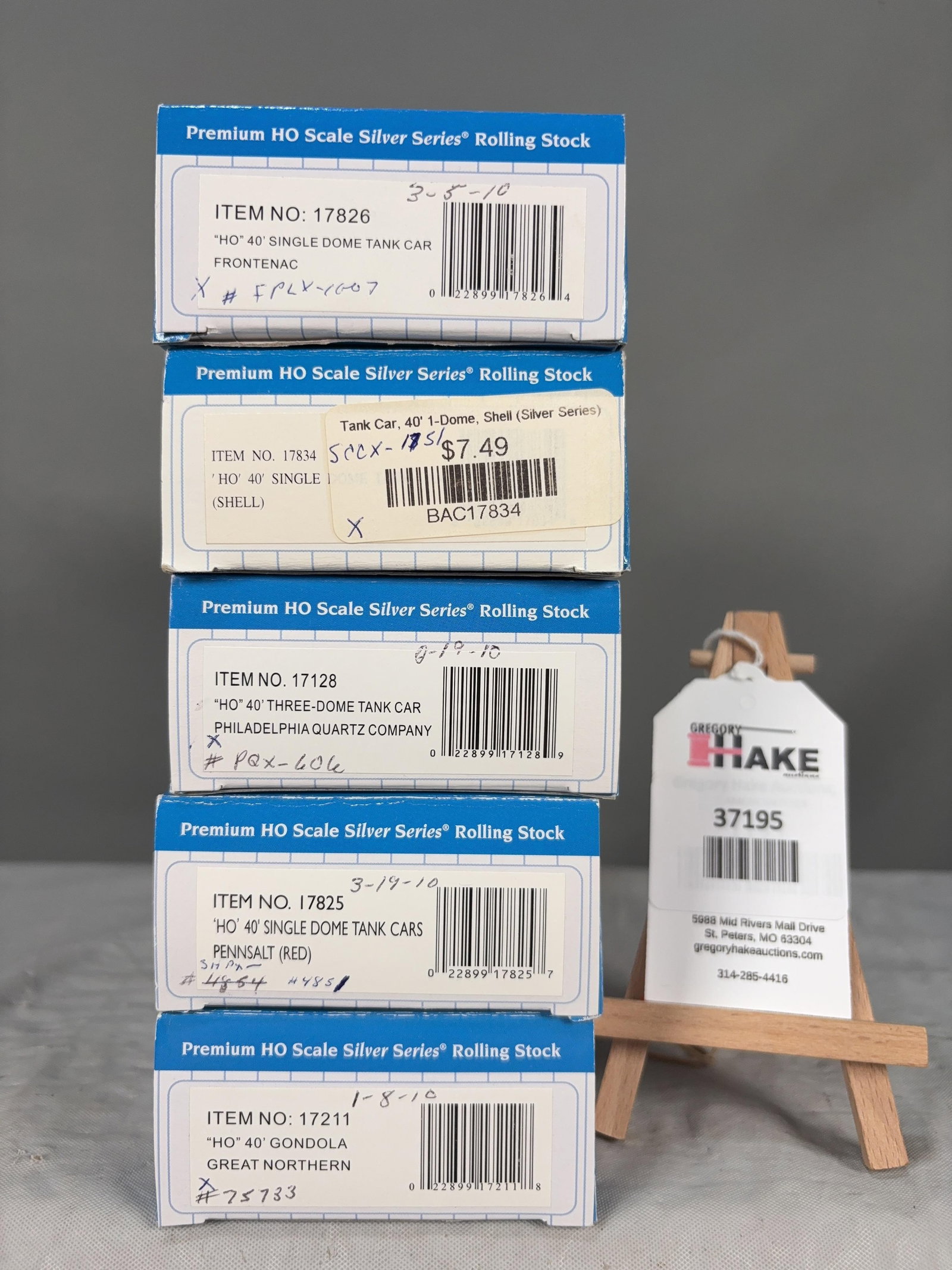 5 Bachmann Silver Series Freight Cars w/OB (1) Gondola & (4) Tank Cars: 5 Bachmann Silver Series Freight Cars w/OB (1) Gondola & (4) Tank Cars.� Please see Photos for details, C9. � Size 8x4x9