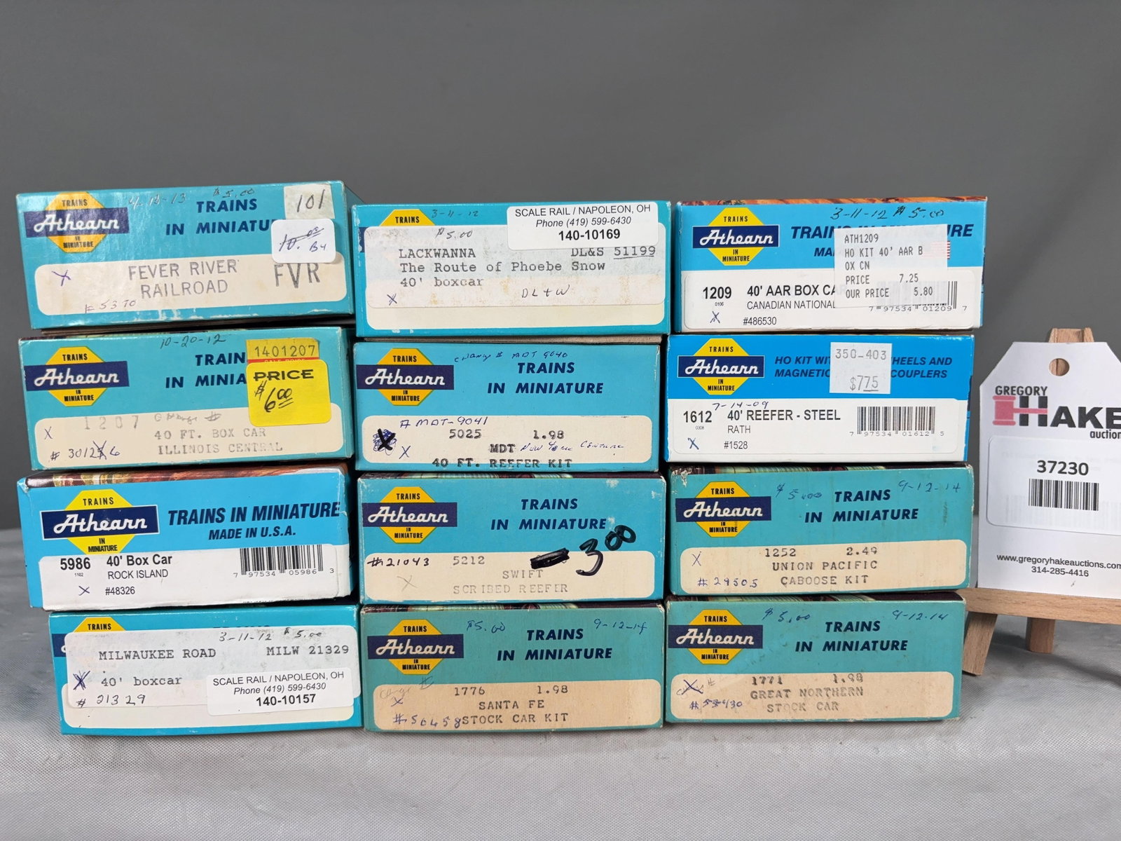12 Athearn Freight Cars w/OB: 12 Athearn Freight Cars w/OB. Please see photos for details. � Size 8x12x7