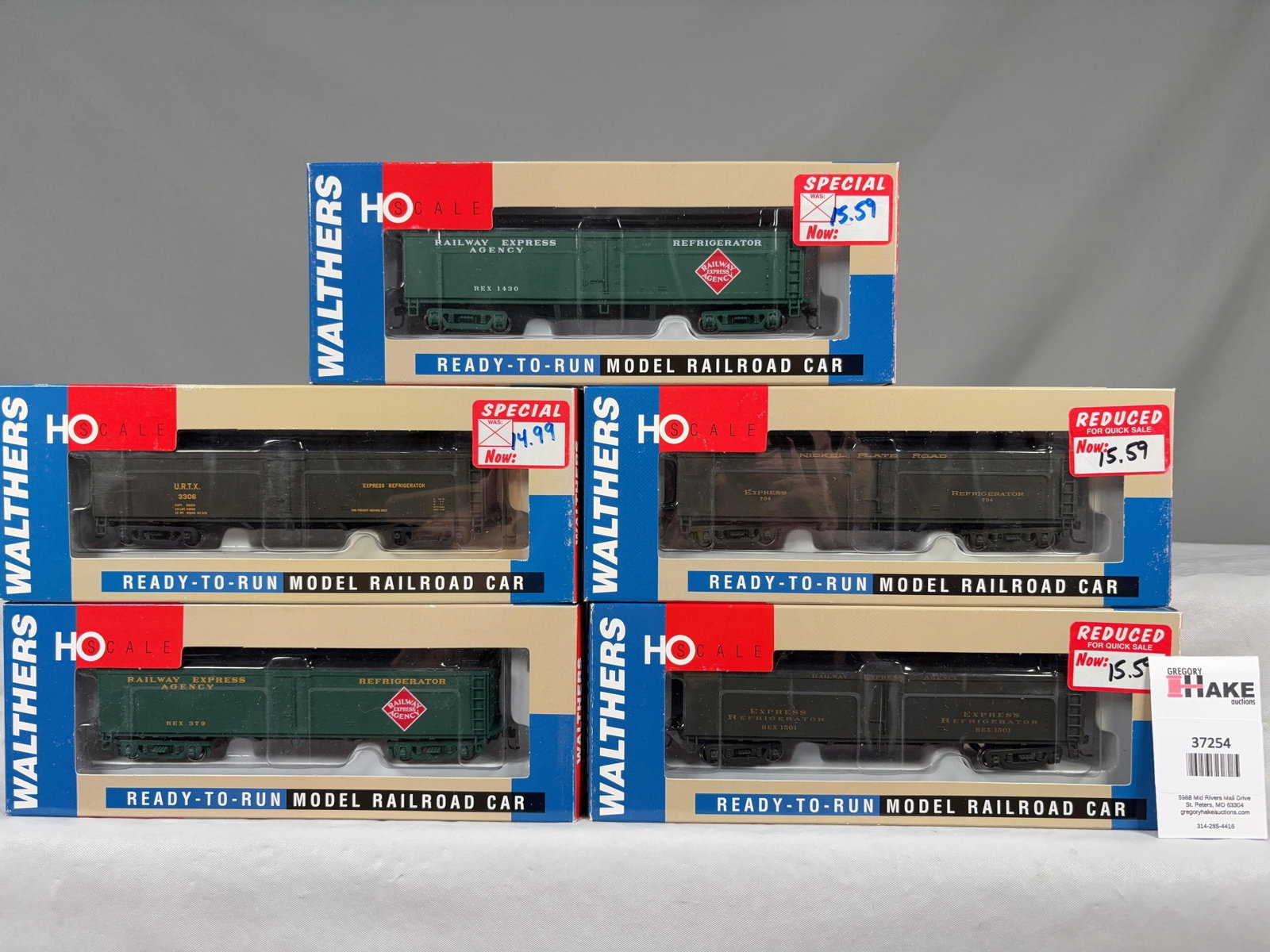 5 Walthers Reefer Cas w/OB - 2