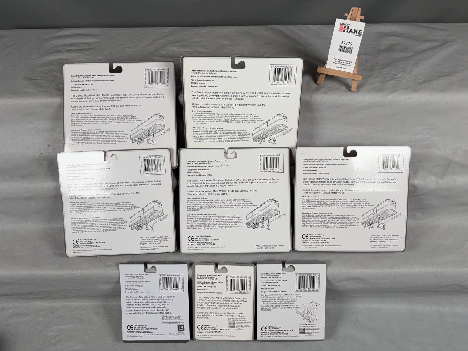 8 Mini Metals Trucks & Cars in original packaging - 2