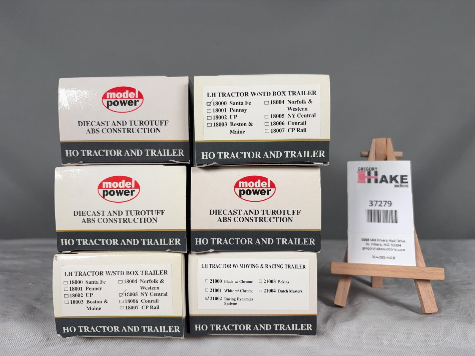 6 Model Power Freight Cars w/OB: 6 Model Power Freight Cars w/OB.�Please see photos for details. � Size 11x6x6