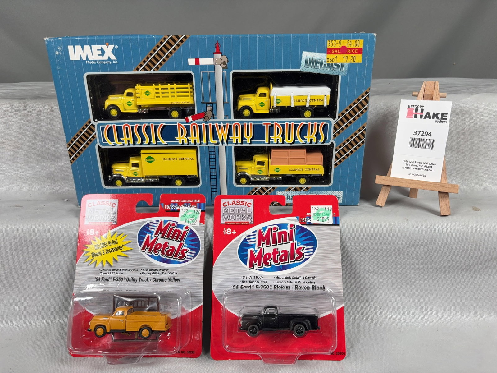 Lot of Miscellaneous Cars & Trucks w/OB/packaging - 3
