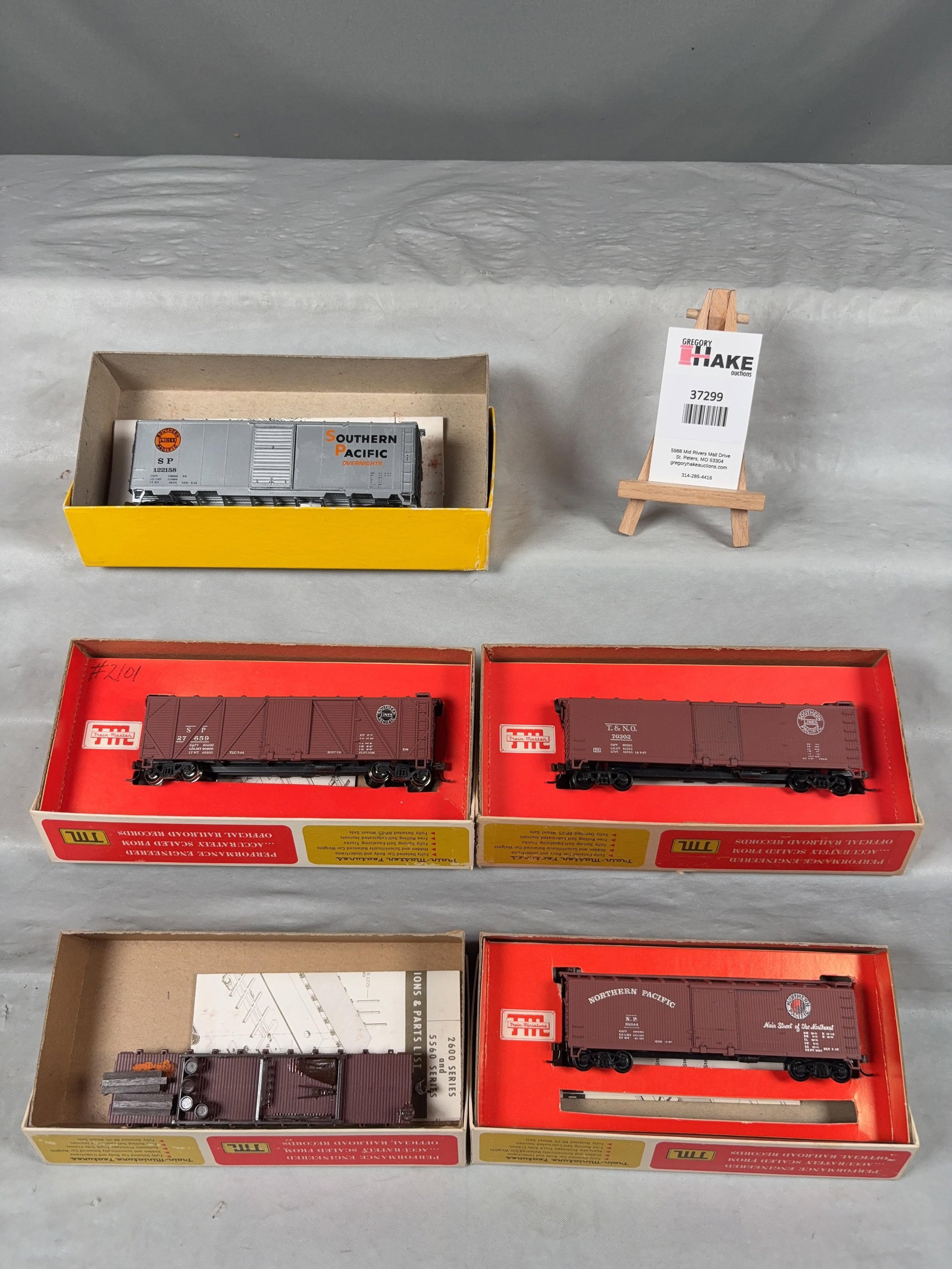 4 TML & 1 Accurate Finishing Freight Cars w/OB - 2