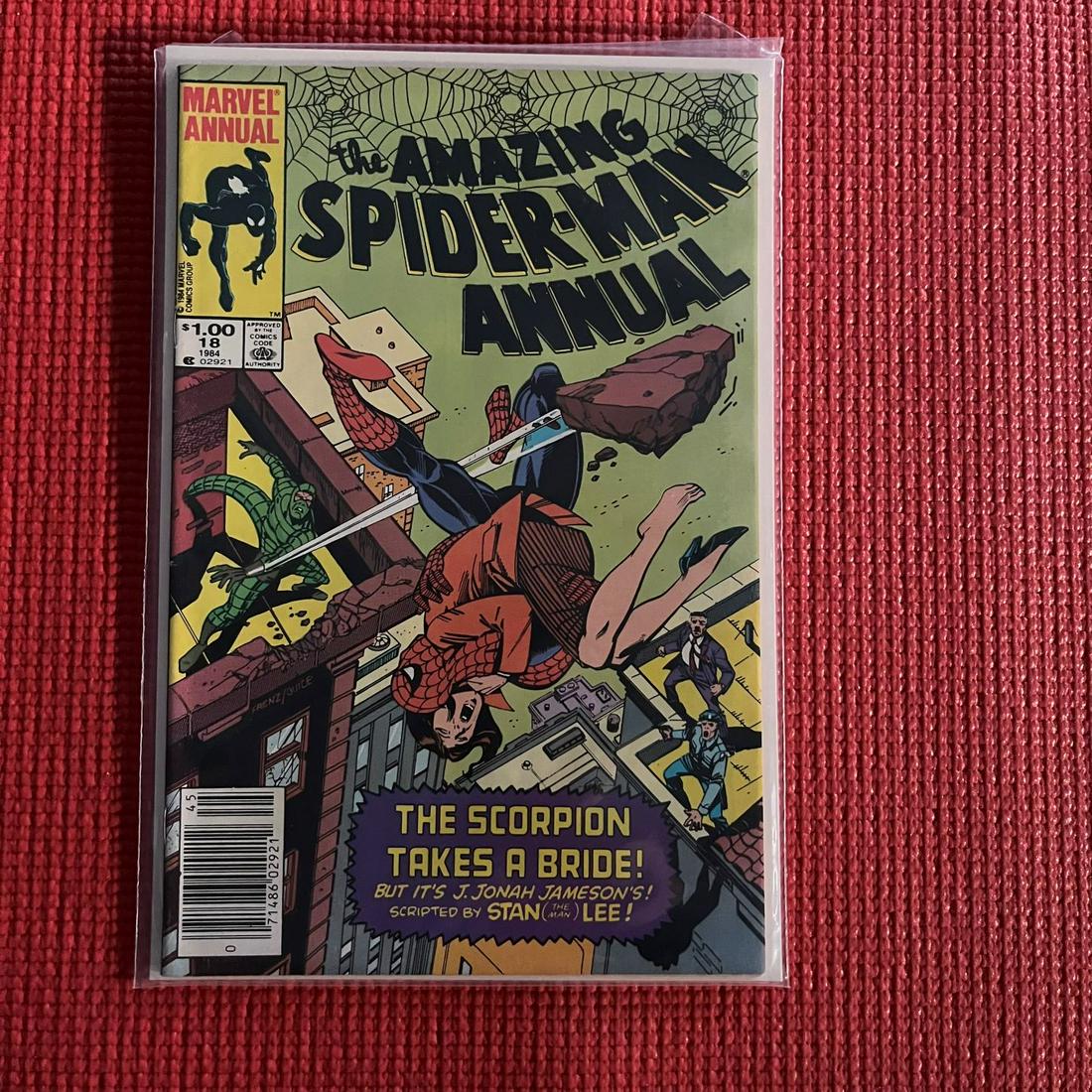 Amazing Spider-man annual 18 Newsstand: We are Veteran Owned and Operated and we do in-house shipping for all items! Please see photos for condition.