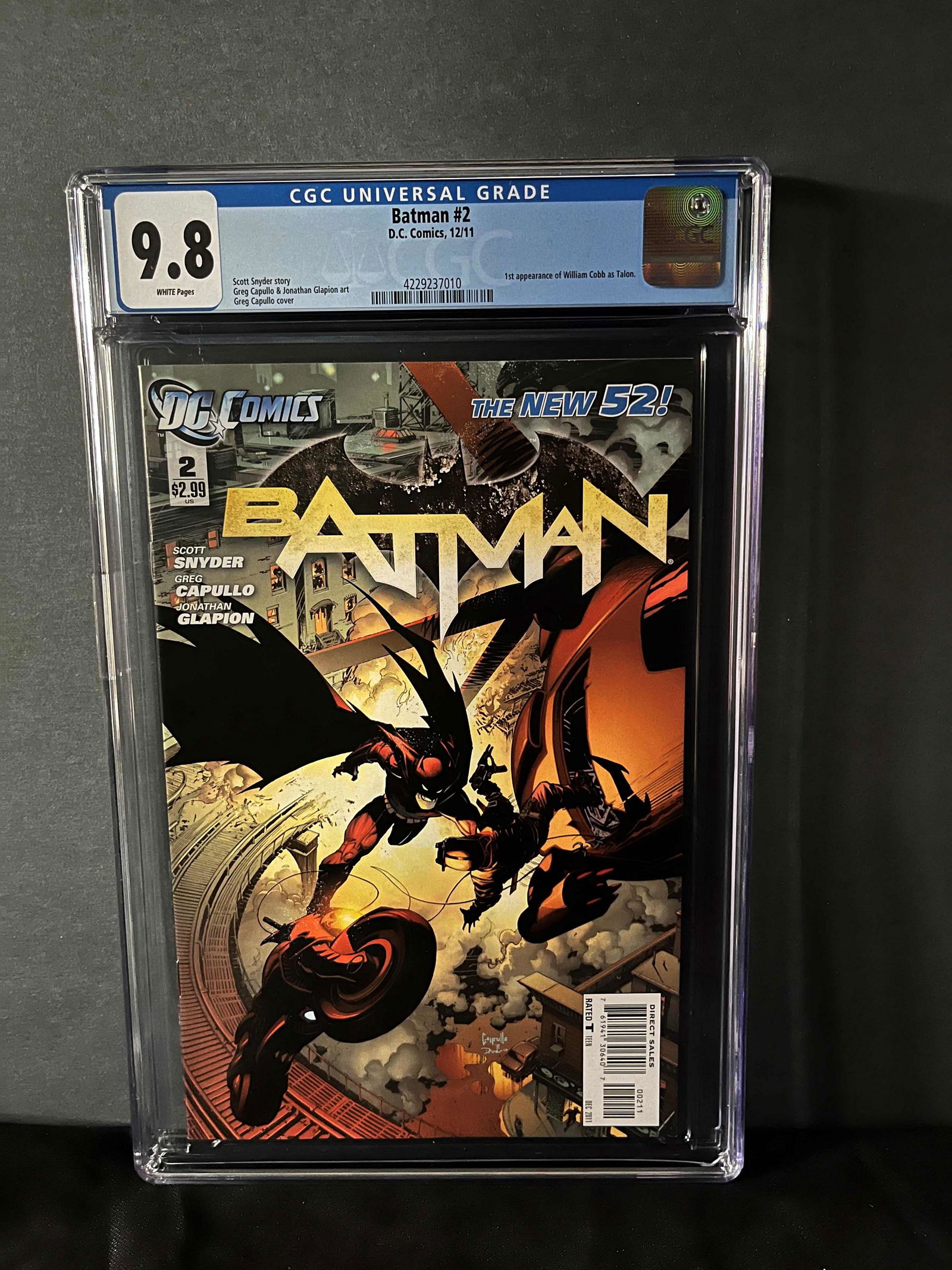 Batman 2 CGC 9.8 1st app Talon (1 of 1)