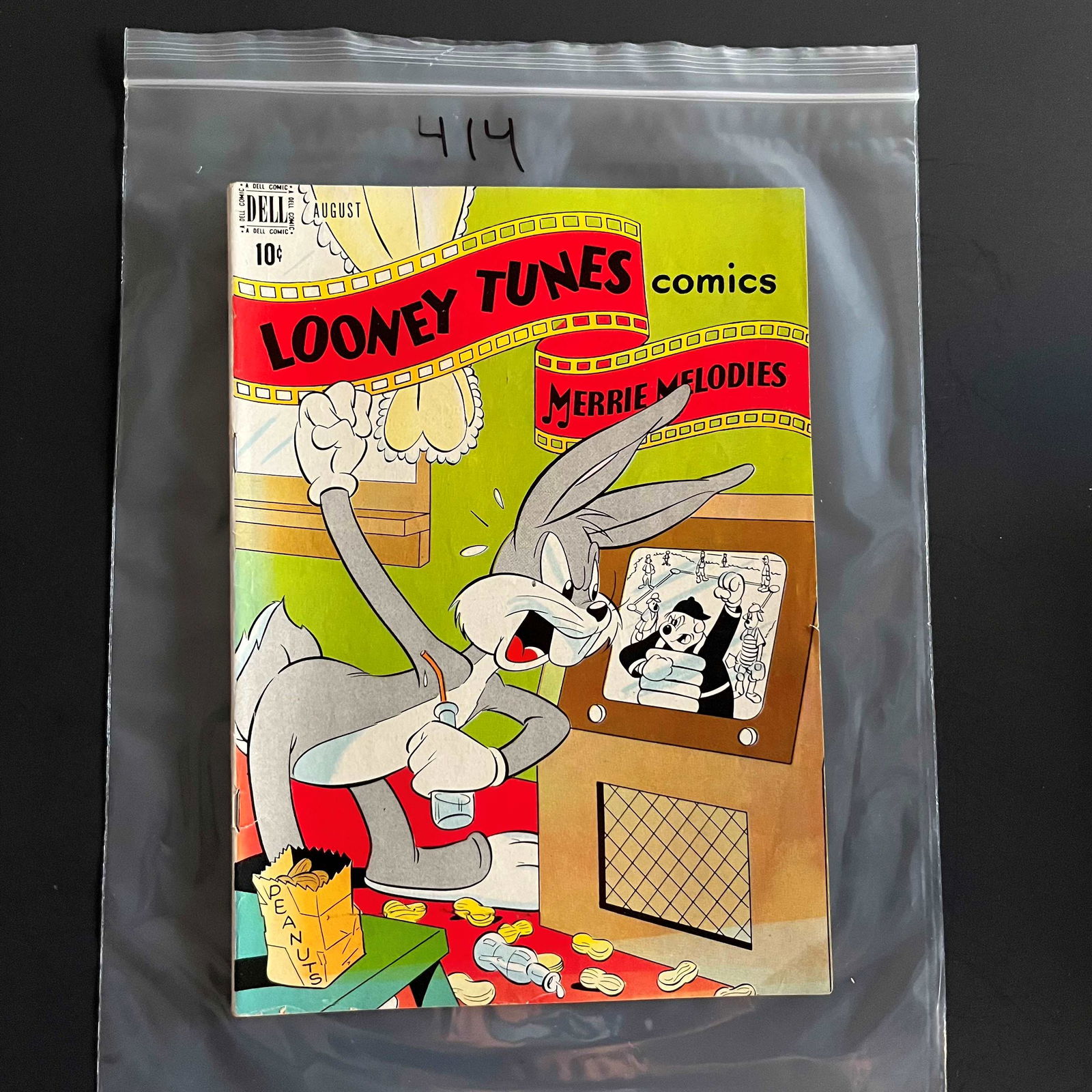 Looney Tunes & Merrie Melodies 82: We are a Veteran Owned and Operated Auction House. All Shipping and handling is done is house. We are now accepting consignments! Happy Bidding!