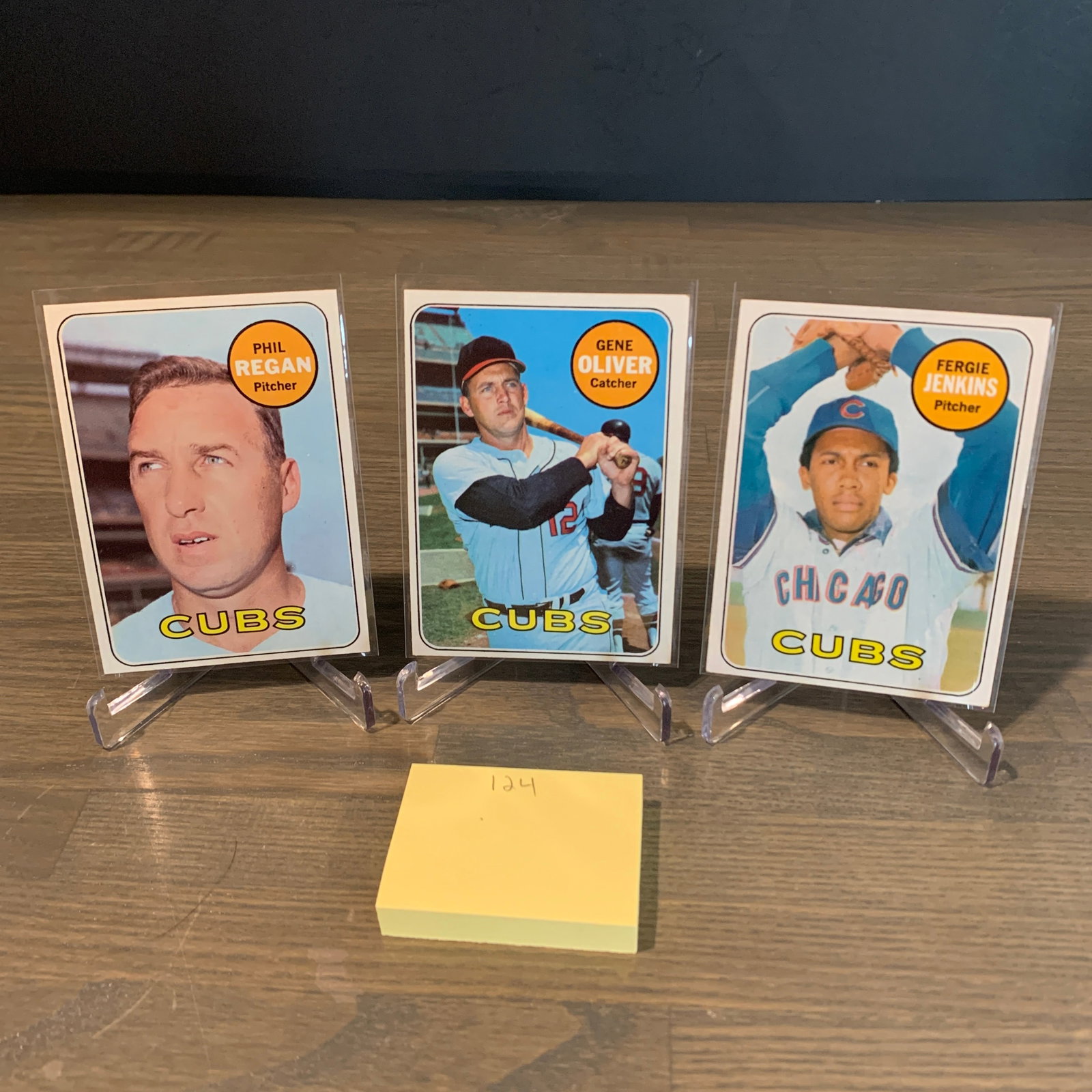 Topps 1969 Cubs Baseball cards: Topps 1969 Cubs Baseball cards. Phil Reagan #535, Gene Oliver #247, Fergie Jenkins #640. See photos for condition. If you are interested in consigning with us, email aeronhouse1994@gmail.com or fill o