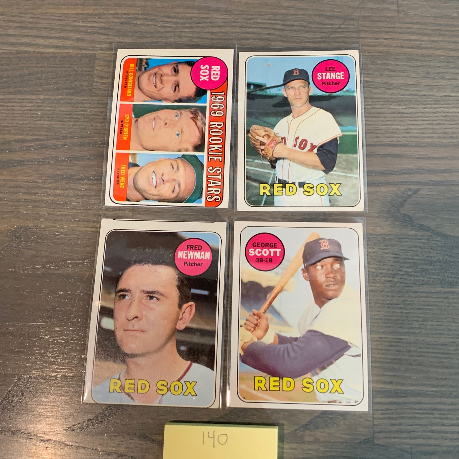 Topps 69' Red sox Baseball Cards. Miscut (1 of 5)