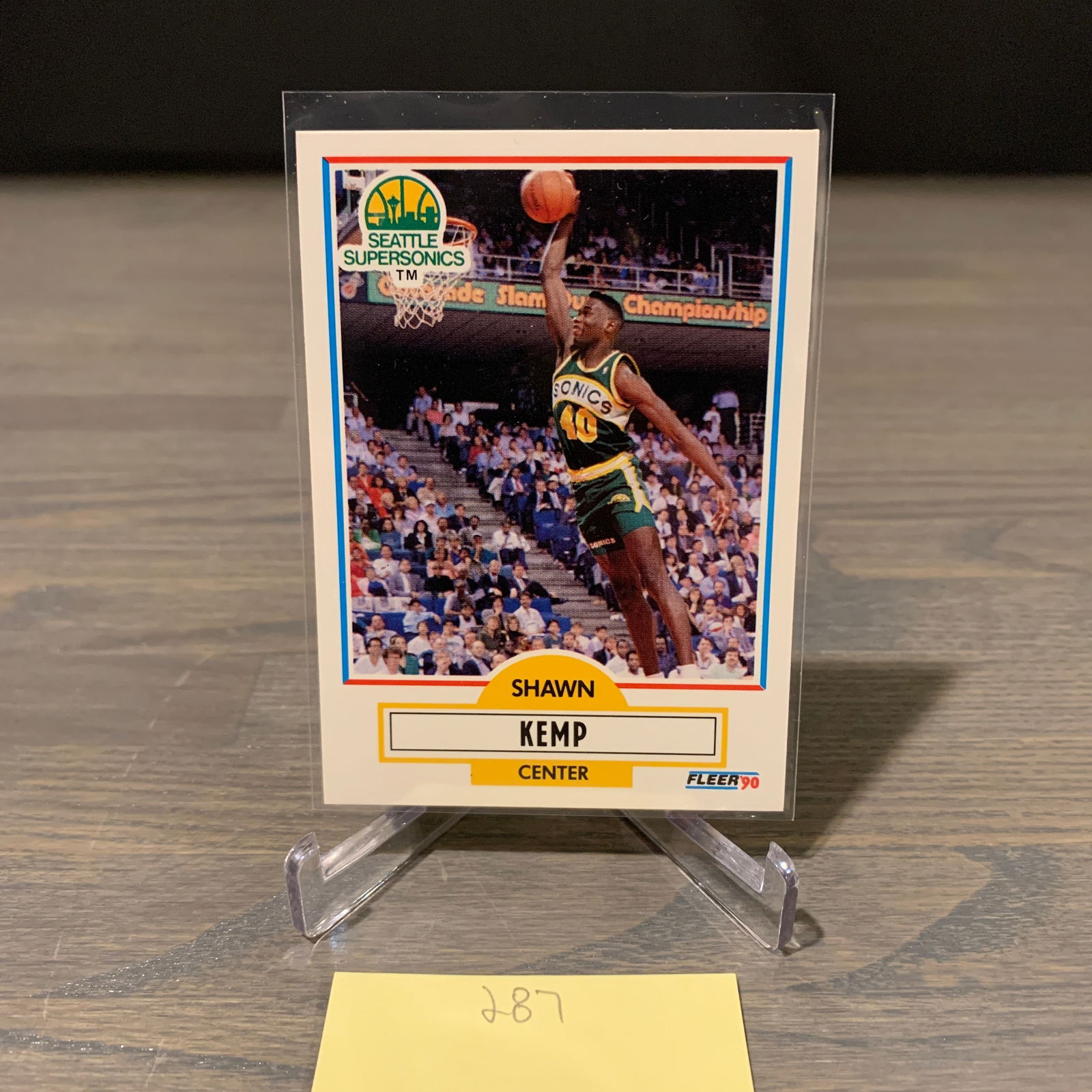 ROOKIE CARD 1990 FLEER SHAWN KEMP (1 of 2)