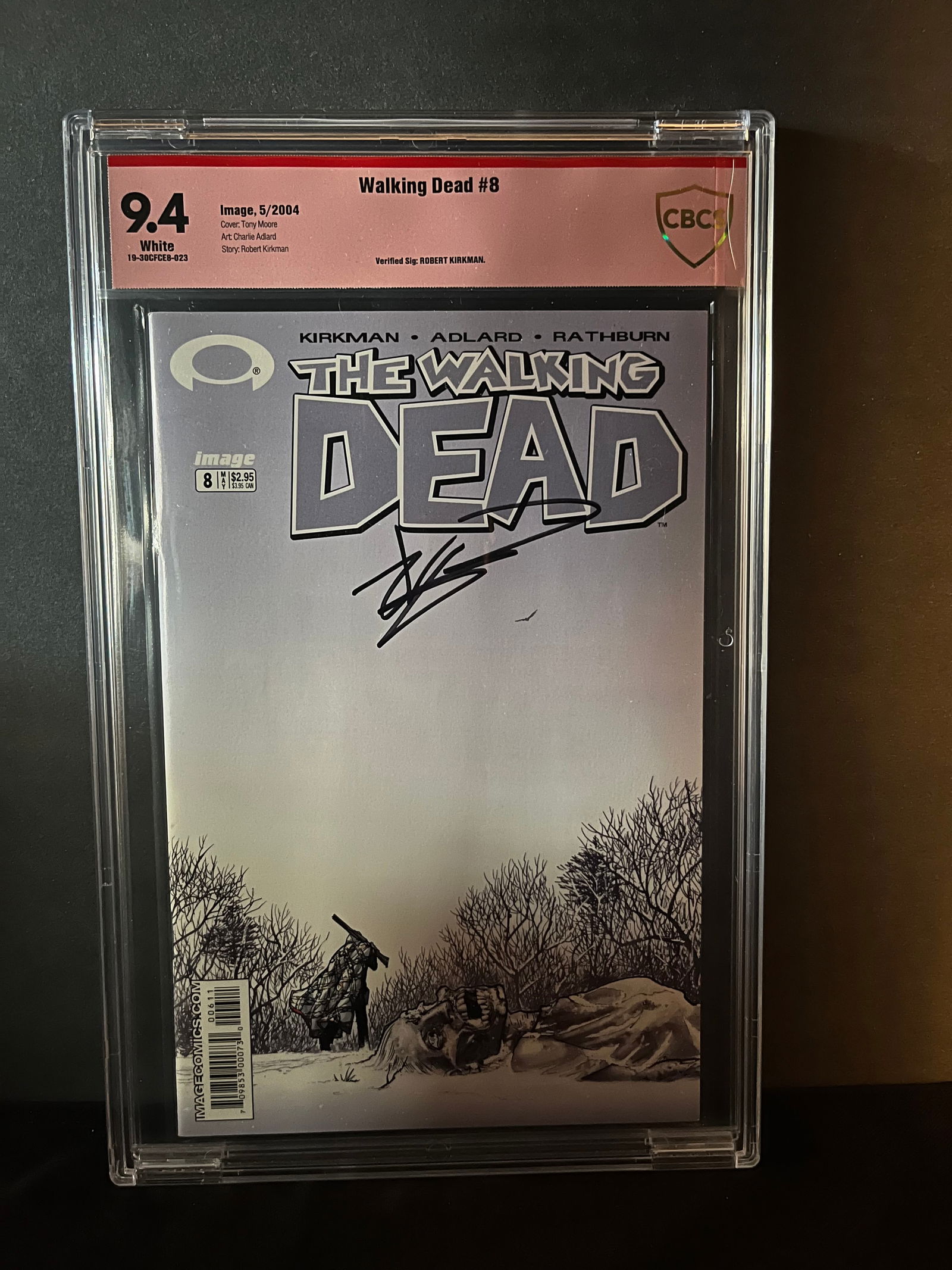 Walking Dead 8 Verified Kirkman Signature CBCS 9.4 (1 of 3)
