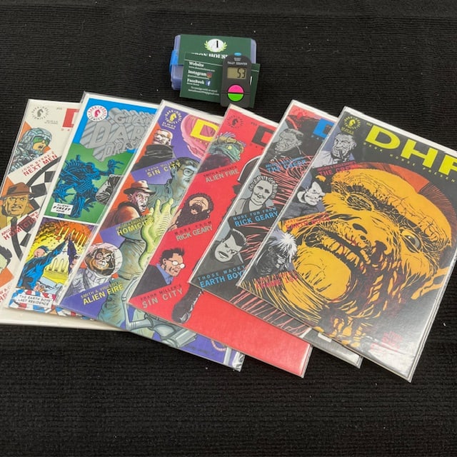 Dark Horse Presents Comic Lot (1 of 2)