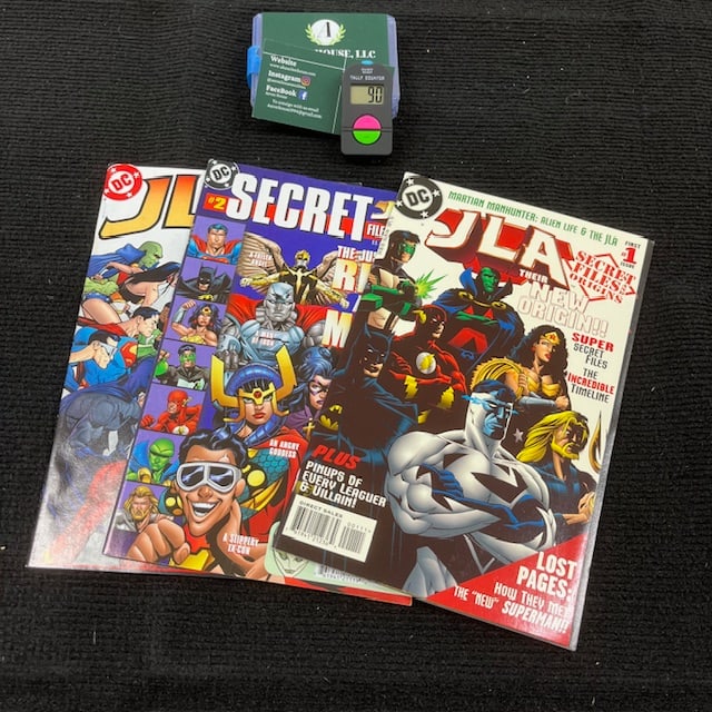 DC Secret Files & Origins JLA comic lot (1 of 1)