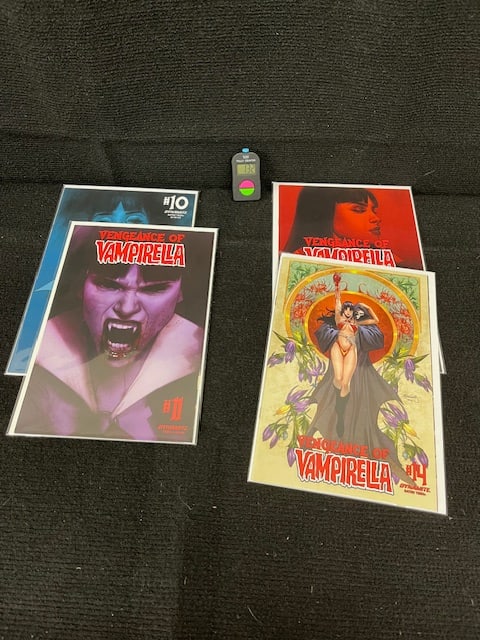 Vengeance of Vampirella Dynamite Comic Lot (1 of 2)
