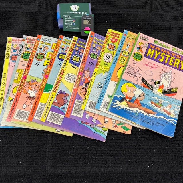 Richie Rich Misc. Titles Comic Lot (1 of 3)