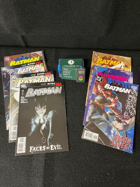 Batman Modern Age Comic Lot (1 of 2)