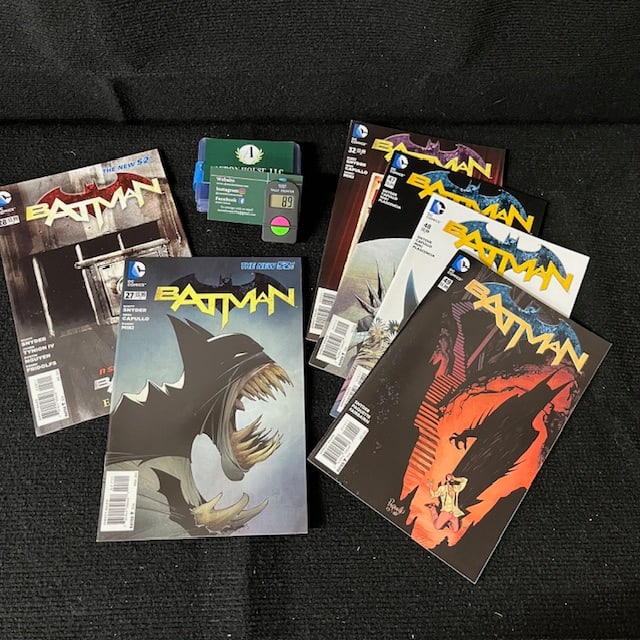 Batwoman Comic Lot W/Issue #0 (1 of 1)