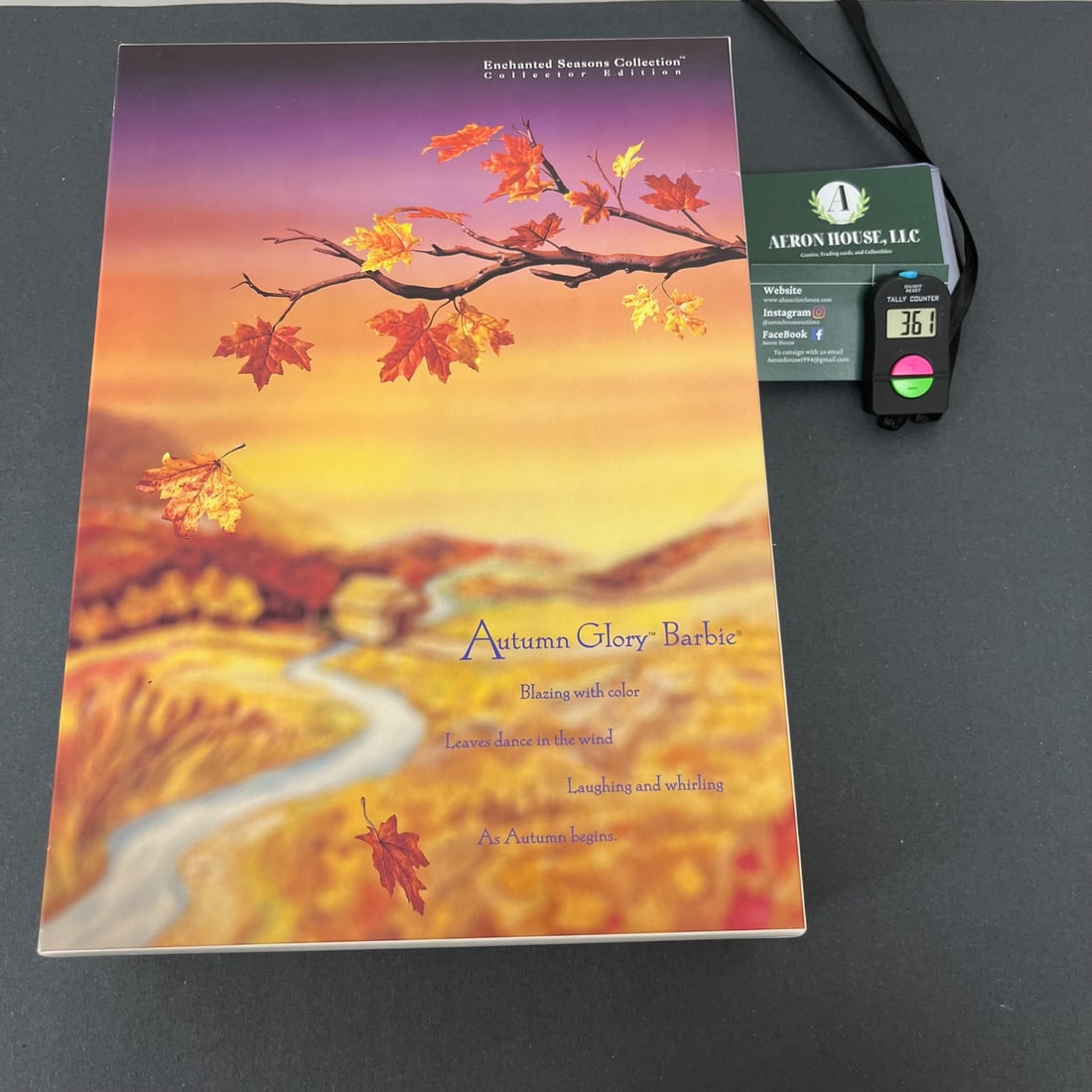 Autumn Glory Barbie NIB 15204 (1 of 4)