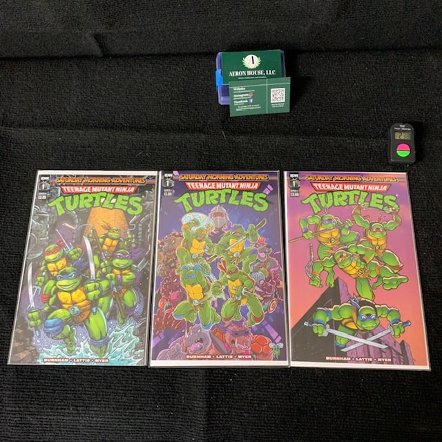 Teenage Mutant Ninja Turtles #1 IDW w/ RI Variants: We are a veteran owned company. Please look at the pictures carefully to determine what you believe the condition of collectible is. We are currently accepting consignments. Email us a aeronhouse1994@