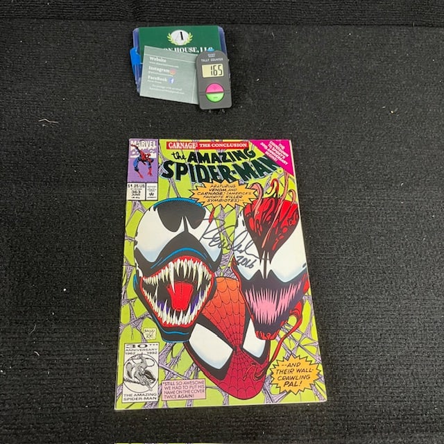 Amazing Spider-man 363 signed by Randy Emberlin (1 of 2)