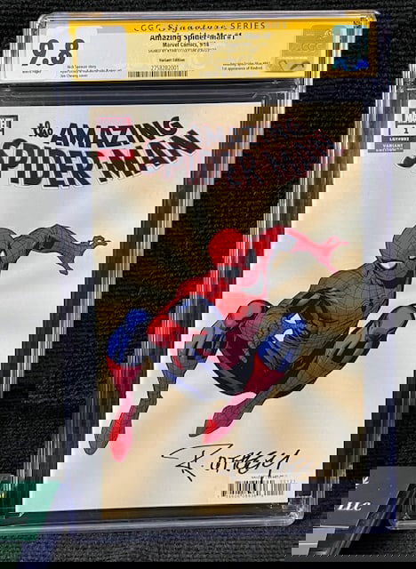 Spider-man 1 CGC SS 9.8 Signed by Ryan Ottley (1 of 3)