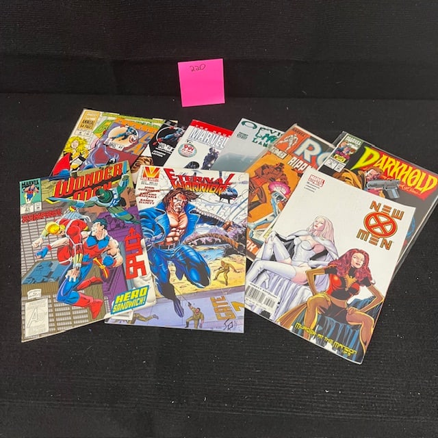 Large Various Marvel  + Comics Lot (1 of 5)