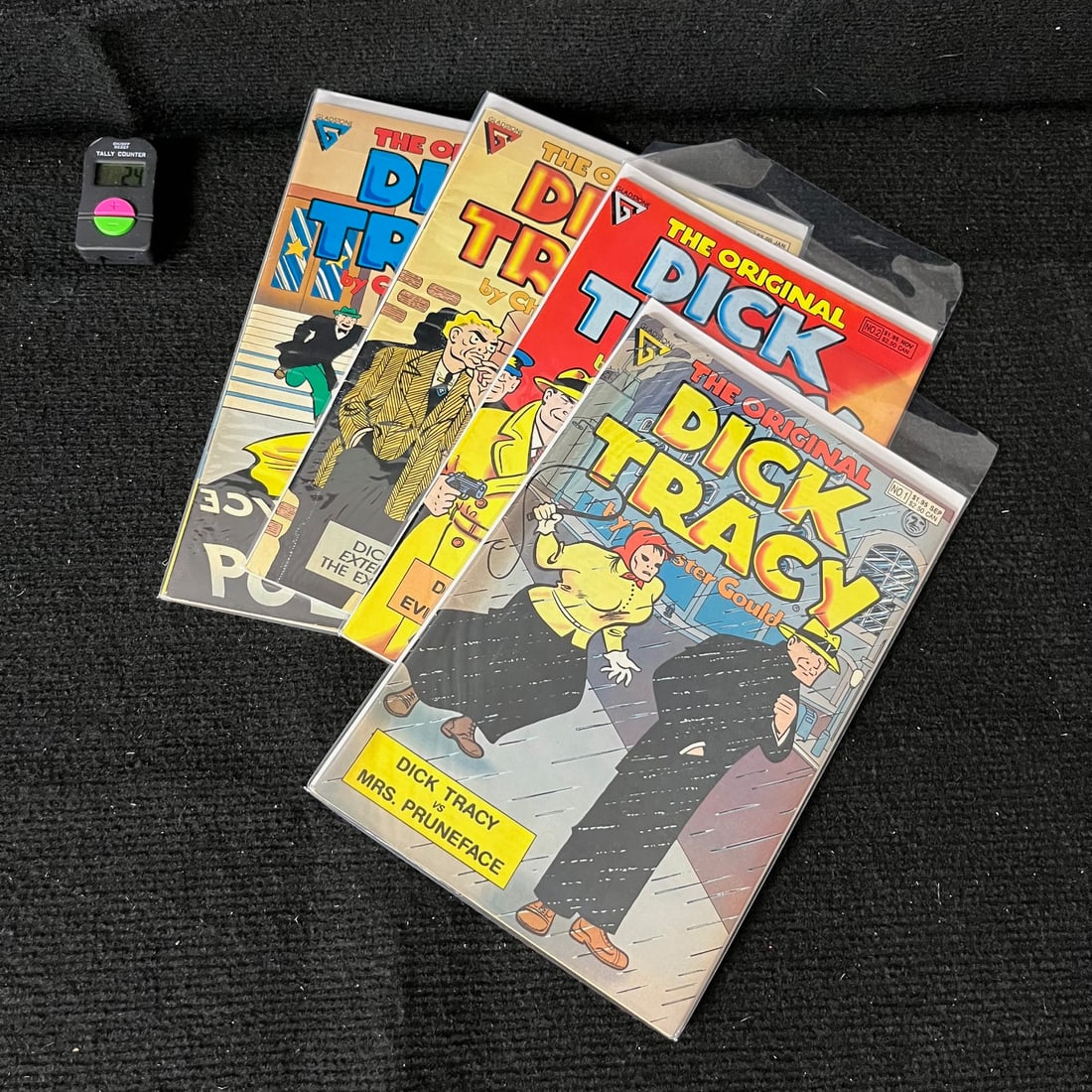 Dick Tracy Gladstone Comic Lot (1 of 1)