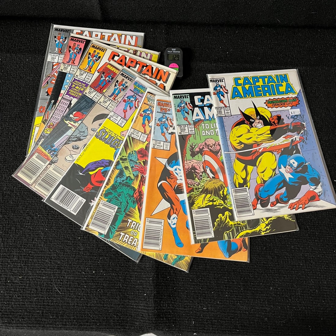 Captain America Comic Lot (1 of 2)