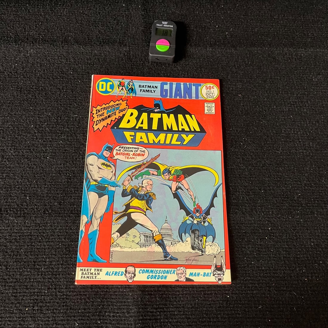 Batman Family 1 DC Bronze Age: We are a veteran owned company. Please look at the pictures carefully to determine what you believe the condition of collectible is. We are currently accepting consignments. Email us a aeronhouse1994@