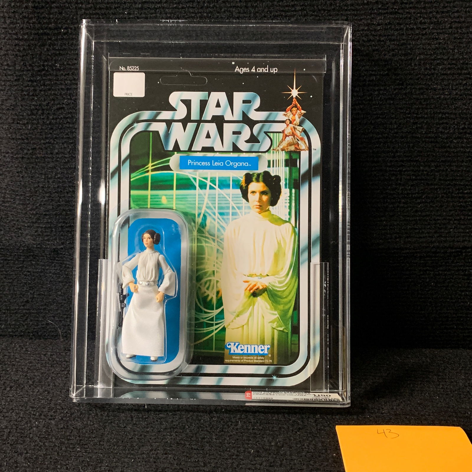 AFA U90 2004 Princess Leia Action Figure (1 of 3)
