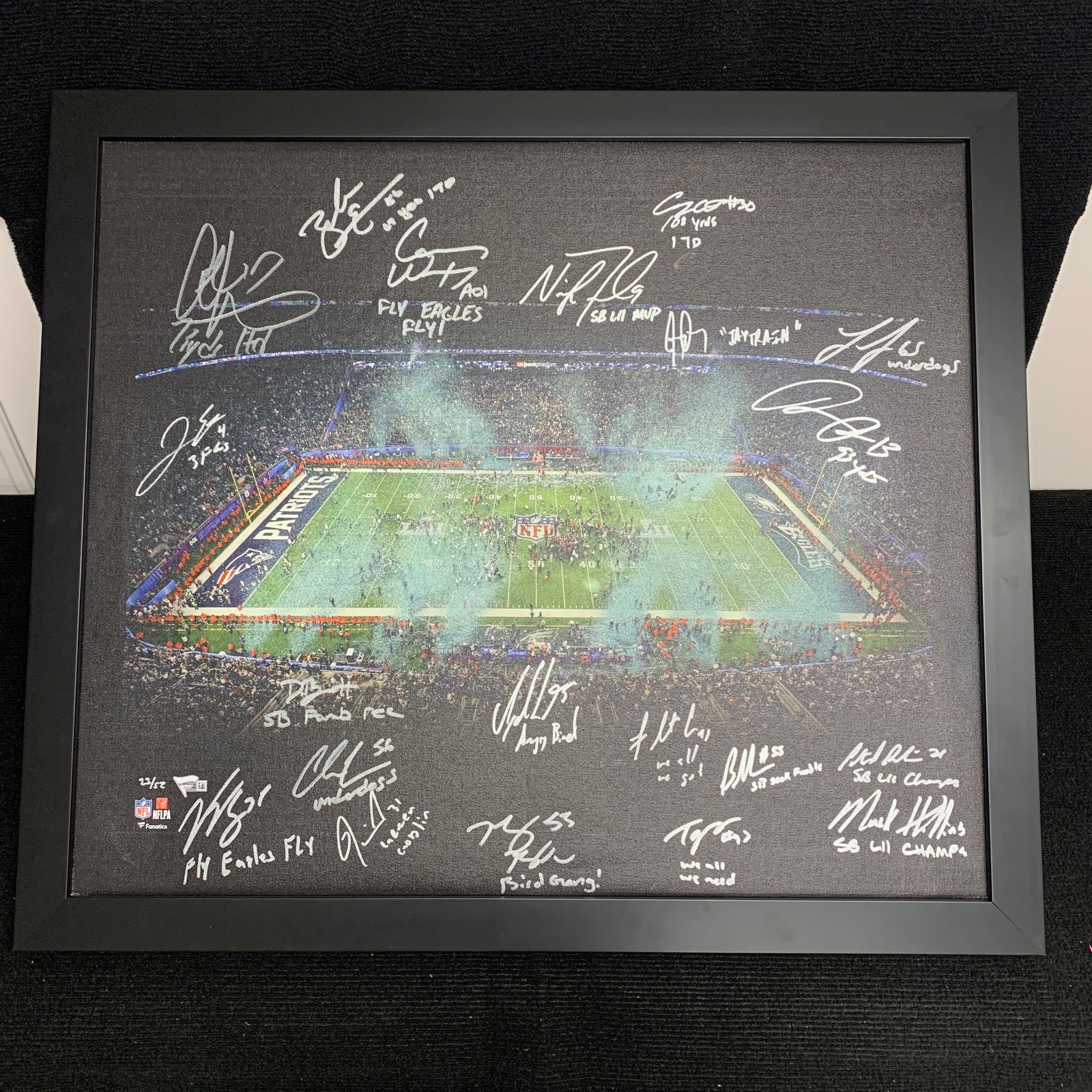 Eagles Superbowl Team Signed Canvas Photo w/Fanatics COA (1 of 14)